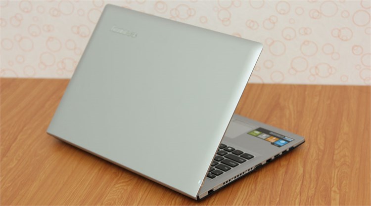 Laptop Lenovo Z5070 i3 4030U/4G/500G/VGA2G/Win8.1 Màu Bạc