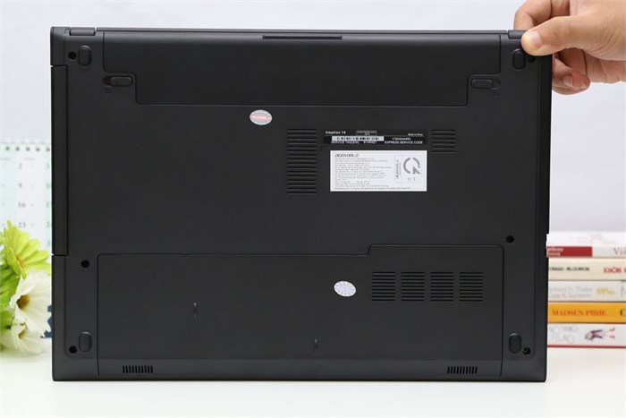 Laptop Dell Inspiron 3443 i5 5200U/4G/1TB/Win8.1 Màu Đen