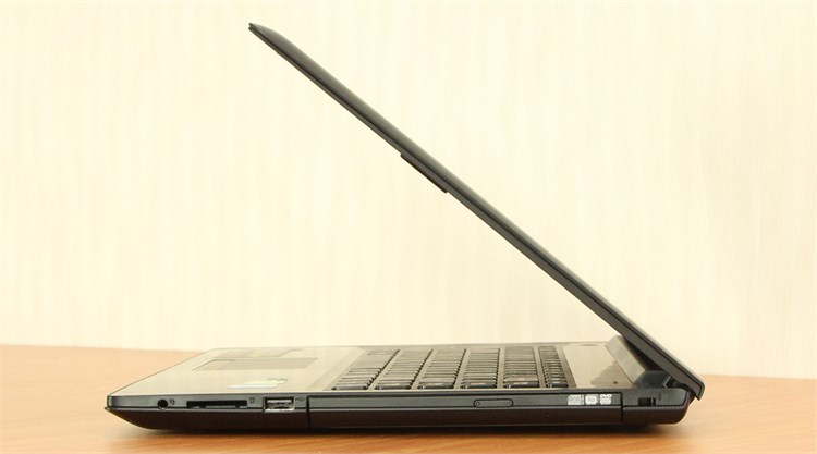 Laptop Lenovo Z4070 i3 4030U/4G/500G/VGA2G/Win8.1 Màu Đen