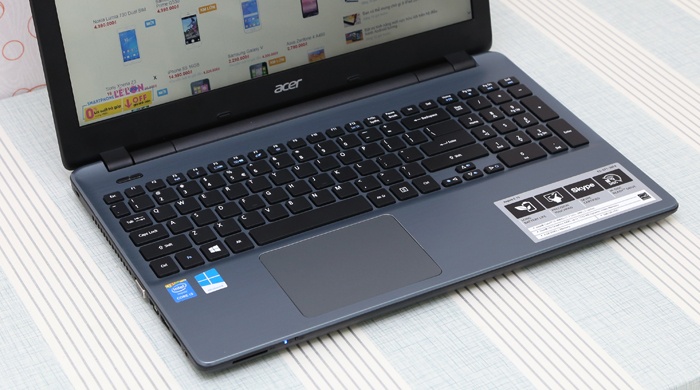 Laptop Acer Aspire E5 571 i5 5200U/4GB/500GB/Win8.1 Màu Đen - Xám