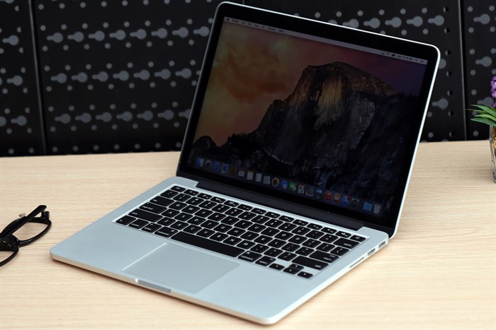 Laptop Apple Macbook Pro MF839ZP/A i5 2.7GHz/8GB/128GB (2015)