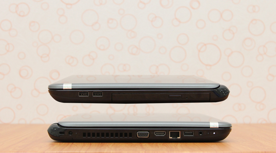 <p>HP 14 r251TU hỗ trợ kh&aacute; đầy đủ cổng giao tiếp, kết nối th&ocirc;ng dụng như cổng HDMI, USB 3.0, USB 2.0,&nbsp;Bluetooth 4.0, WiFi 802.11n v&agrave; kết nối mạng Ethernet 100Mb/gi&acirc;y qua cổng RJ-45.</p>