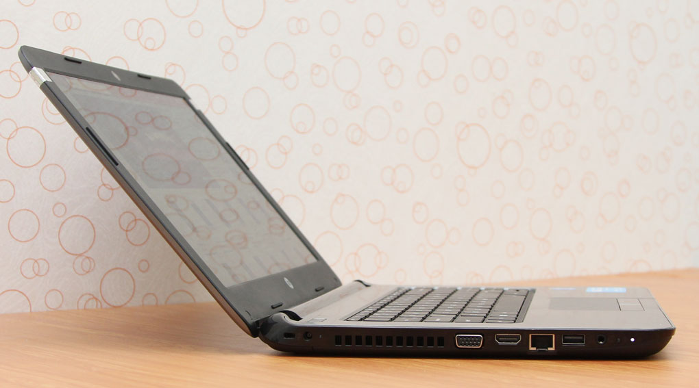 Laptop HP 14 r251TU N3540/2GB/500GB/Win8.1 Màu Bạc
