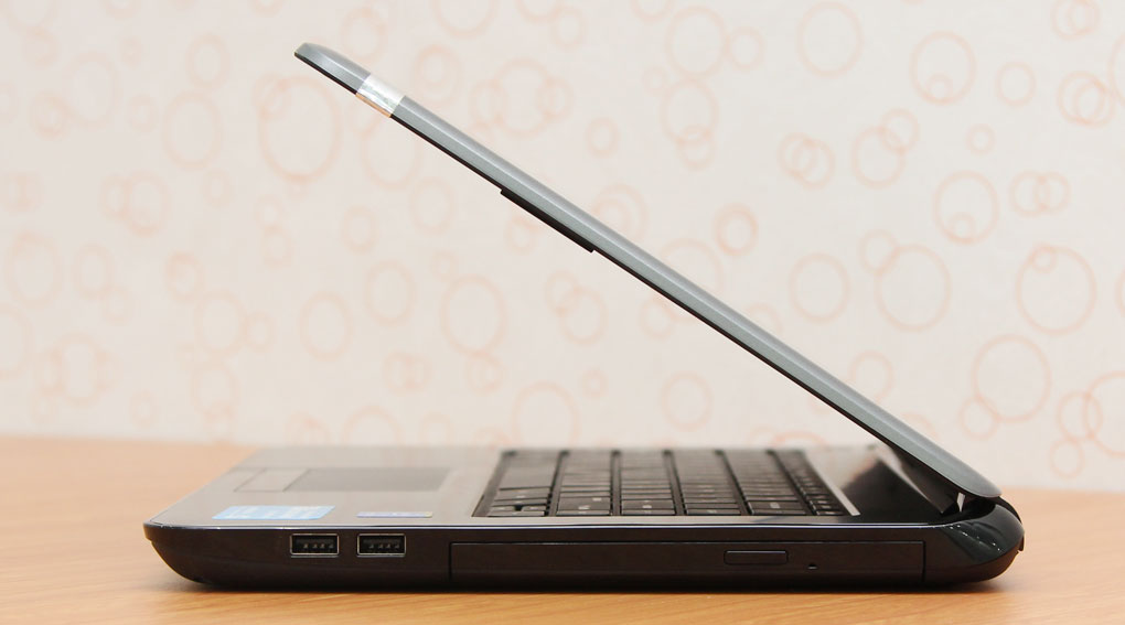 Laptop HP 14 r251TU N3540/2GB/500GB/Win8.1 Màu Bạc