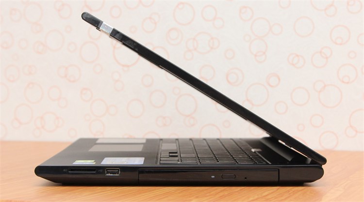 Laptop Dell Inspiron 3543 i3 5005U/4GB/500GB/Win8.1