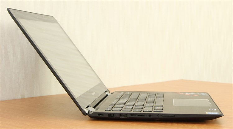 Laptop Lenovo Yoga 500 i3 4030U/4G/500G/Win8.1 Màu Đen