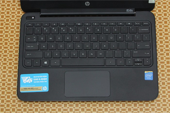 Laptop HP 11 F013TU N2840/2GB/500GB/Win8.1 Màu Đen