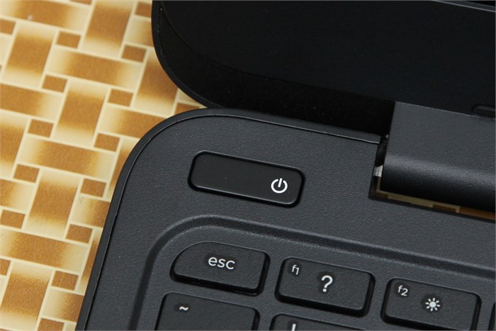 Laptop HP 11 F013TU N2840/2GB/500GB/Win8.1 Màu Đen