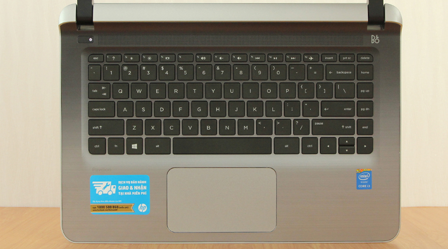 <p>B&agrave;n ph&iacute;m chiclet hiện đại, nhẹ v&agrave; &ecirc;m dễ d&agrave;ng thao t&aacute;c. Khoảng c&aacute;ch ph&iacute;m hợp l&yacute; gi&uacute;p người d&ugrave;ng văn ph&ograve;ng thoải m&aacute;i kh&ocirc;ng bị mỏi khi sử dụng 1 thời gian d&agrave;i.</p>