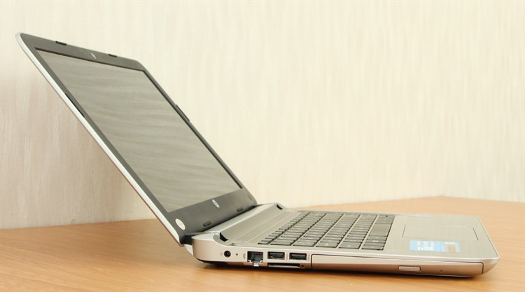 Laptop HP Pavilion 14 ab019TU i3 5010U/4GB/500GB/Win8.1