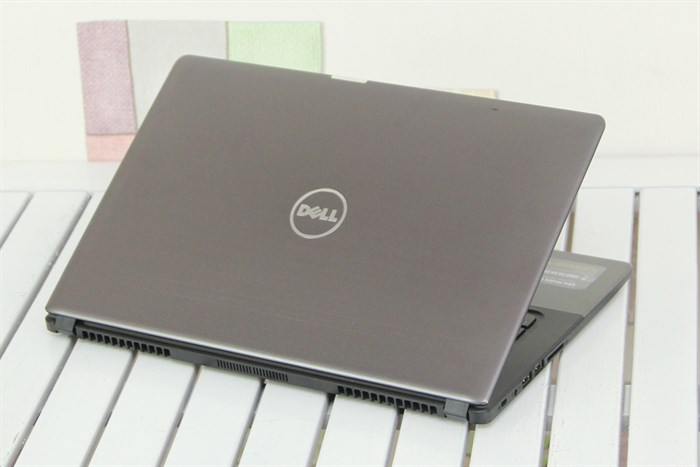 Laptop Dell Vostro 5480 i5 5200U/4GB/500GB/2GB 830M/Win8.1