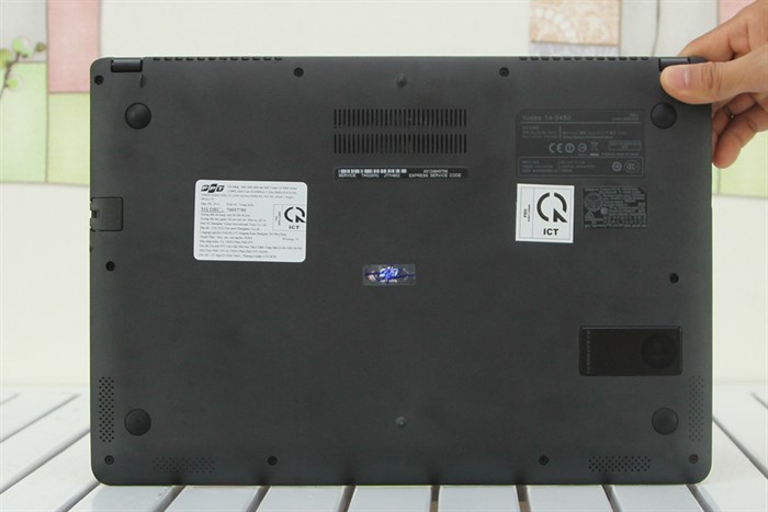 Laptop Dell Vostro 5480 i5 5200U/4GB/500GB/2GB 830M/Win8.1