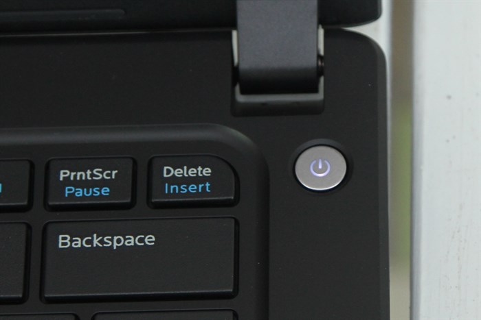 Laptop Dell Vostro 5480 i5 5200U/4GB/500GB/2GB 830M/Win8.1