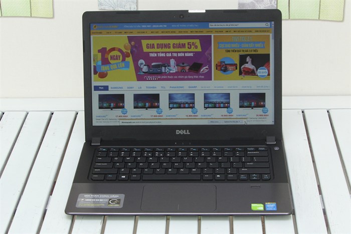 Laptop Dell Vostro 5480 i5 5200U/4GB/500GB/2GB 830M/Win8.1