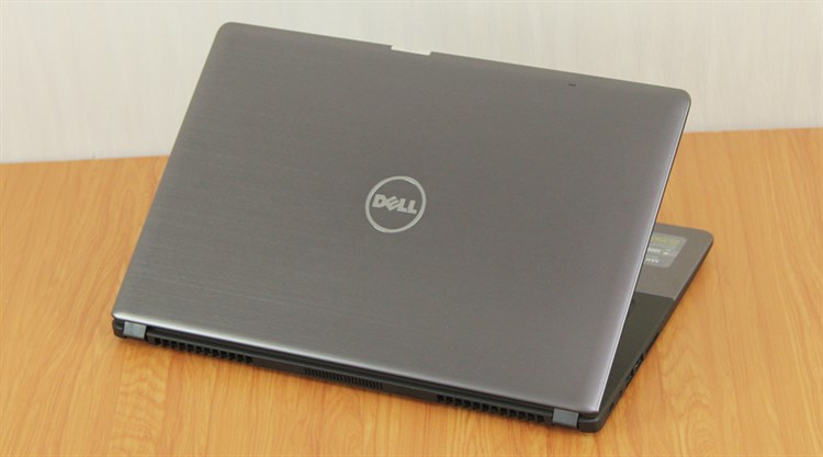 Laptop Dell Vostro 5480 i5 5200U/4GB/500GB/2GB 830M/Win8.1