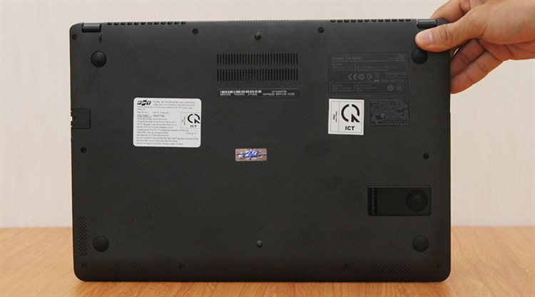 Laptop Dell Vostro 5480 i5 5200U/4GB/500GB/2GB 830M/Win8.1