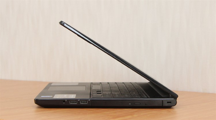 Laptop Dell Vostro 3558 i3 4005U/4GB/500GB/Win8.1