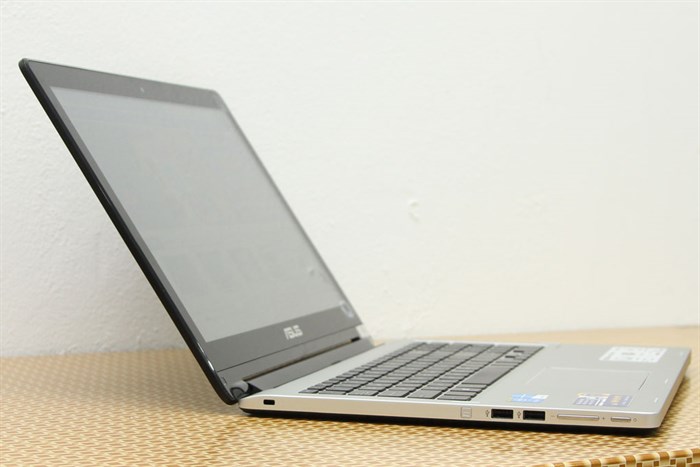 Laptop Asus TP500LB i5 5200U/4GB/1TB/2G 940M/Win8.1 Màu Bạc