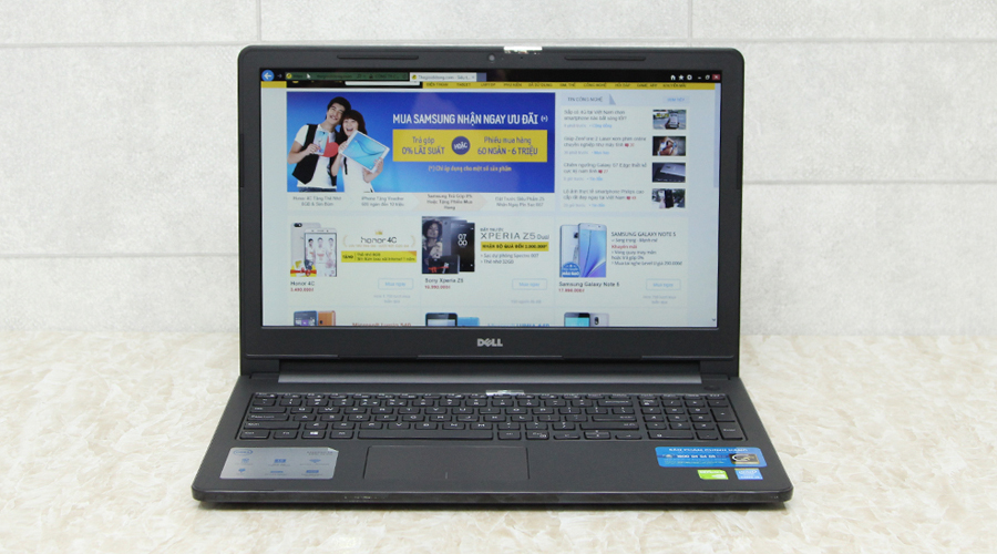 <p>M&agrave;n h&igrave;nh độ ph&acirc;n giải chuẩn HD (1366 x 768 pixels) cho bạn giải tr&iacute; xem phim v&ocirc; c&ugrave;ng sắc n&eacute;t. Những bộ phim bom tấn hay khi chơi game thật th&uacute; vị.&nbsp;</p>