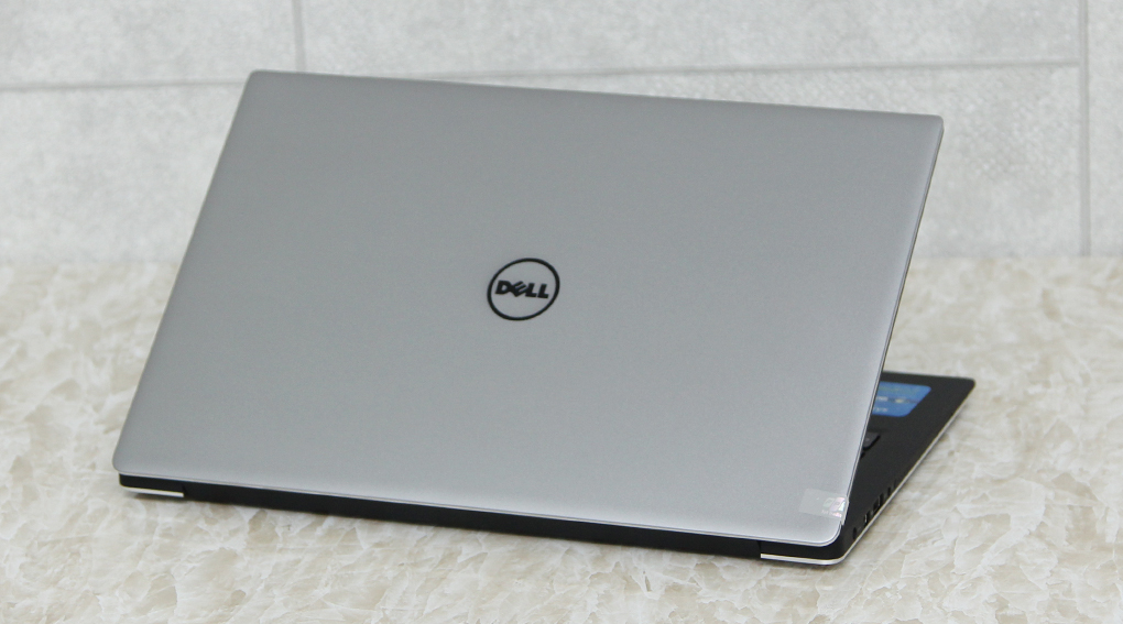Laptop Dell XPS 13 i5 5200U/4GB/128GB/Win10Home Màu Bạc