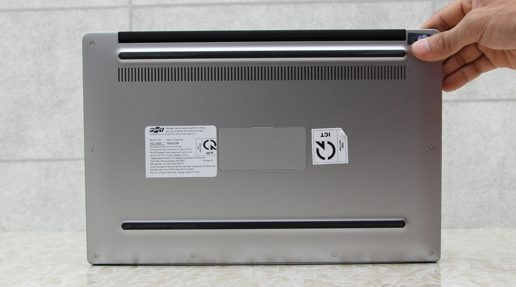Laptop Dell XPS 13 i5 5200U/4GB/128GB/Win10Home Màu Bạc