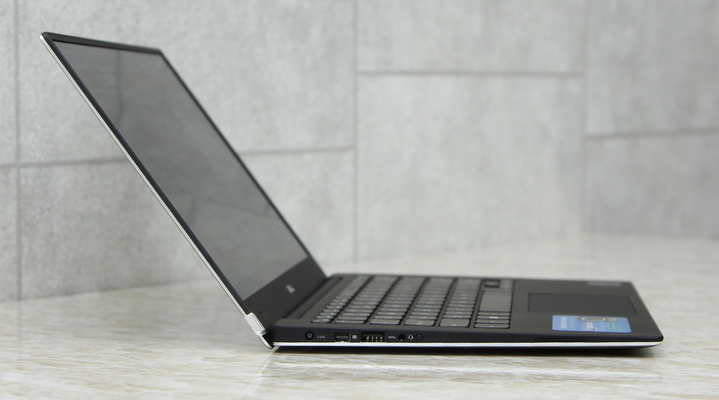 Laptop Dell XPS 13 i5 5200U/4GB/128GB/Win10Home Màu Bạc
