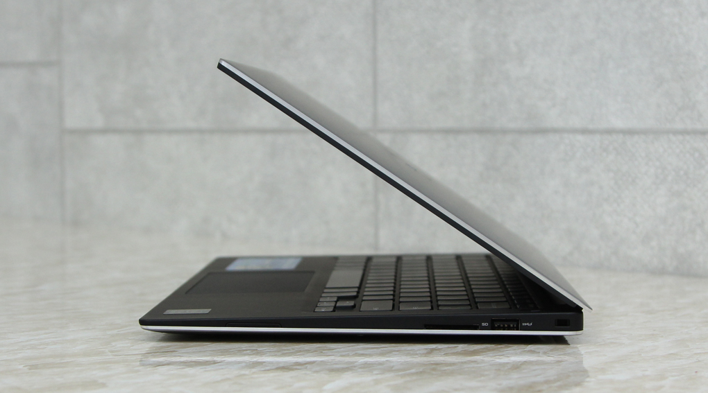 Laptop Dell XPS 13 i5 5200U/4GB/128GB/Win10Home Màu Bạc