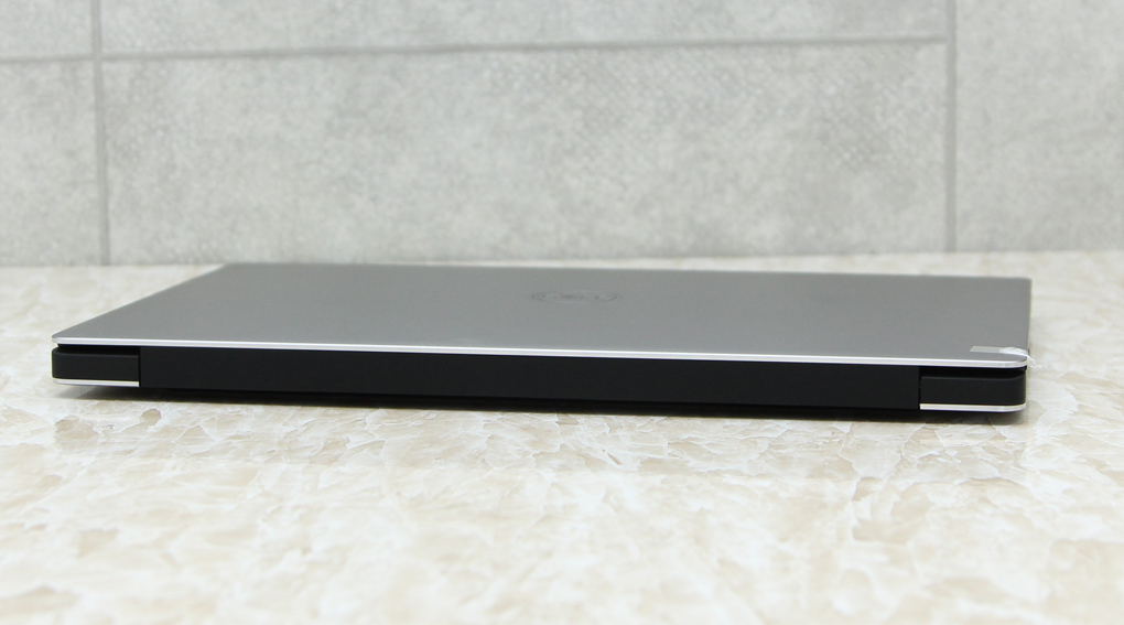 Laptop Dell XPS 13 i5 5200U/4GB/128GB/Win10Home Màu Bạc