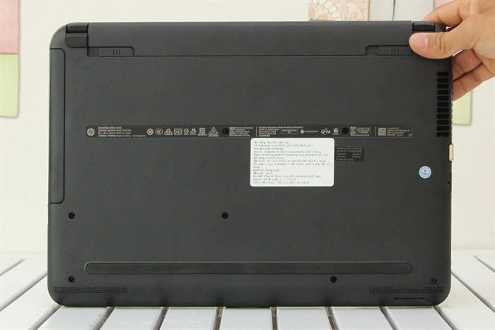 Laptop HP 14 ac145TU 3825U/2GB/500GB/Win10 Màu Bạc