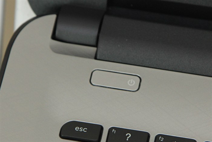 Laptop HP 14 ac145TU 3825U/2GB/500GB/Win10 Màu Bạc