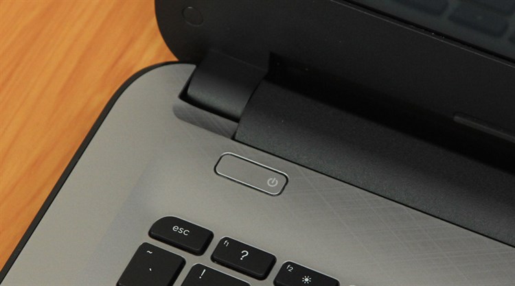 Laptop HP 14 ac145TU 3825U/2GB/500GB/Win10 Màu Bạc