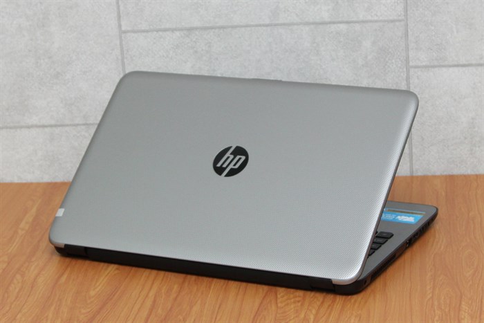 Laptop HP 15 ac152TU i3 5005U/4GB/500GB/Win10 Màu Bạc