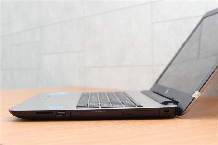 Laptop HP 15 ac152TU i3 5005U/4GB/500GB/Win10 Màu Bạc