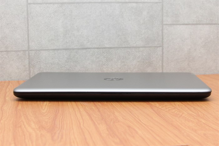Laptop HP 15 ac152TU i3 5005U/4GB/500GB/Win10 Màu Bạc