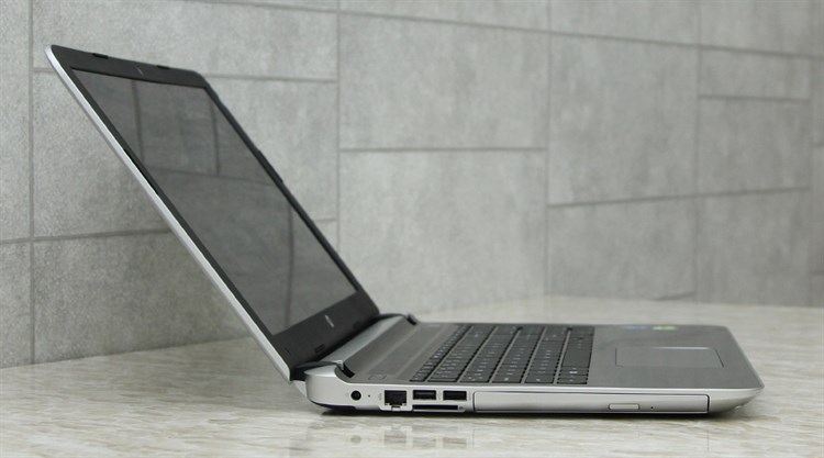 Laptop HP Pavilion 15 ab071TX i7 5500U/8GB/1TB/2GB 940M/Win8.1