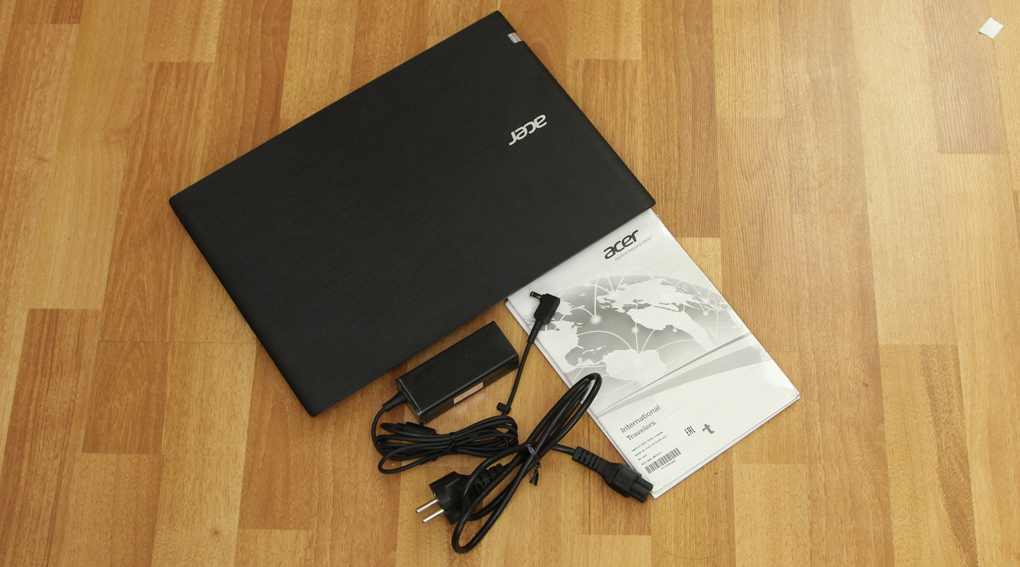 Bộ sản phẩm gồm: Dây nguồn, Sách hướng dẫn, Thùng máy, Adapter sạc