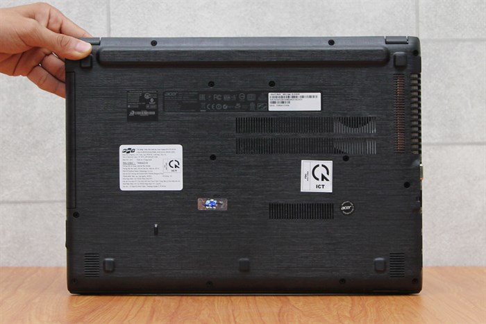 Laptop Acer Aspire E5 473 i3 5005U/4G/500G/Win10 Màu Xám