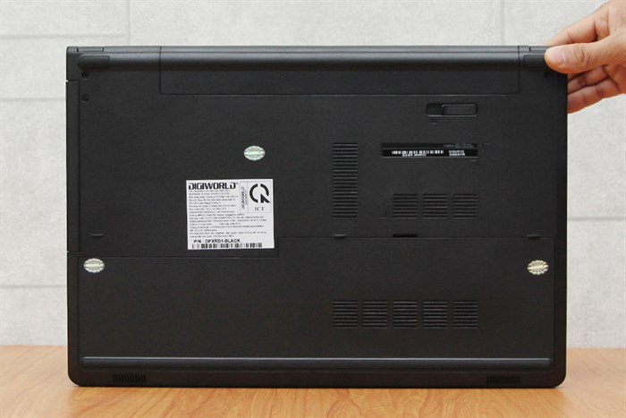 Laptop Dell Inspiron 15 5558 i5 5200U/4GB/1TB/Win8.1 Màu Đen