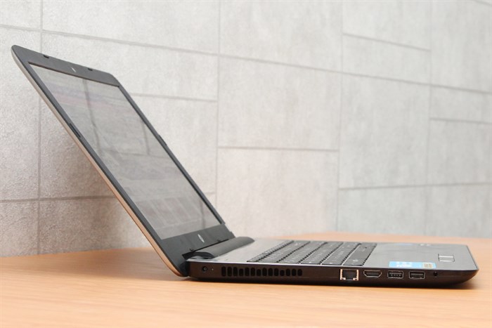 Laptop HP 15 ac174TX i5 5200U/4GB/500GB/VGA2GB/Win10 Màu Bạc
