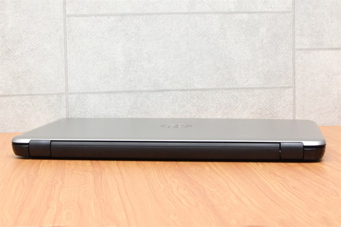 Laptop HP 15 ac174TX i5 5200U/4GB/500GB/VGA2GB/Win10 Màu Bạc