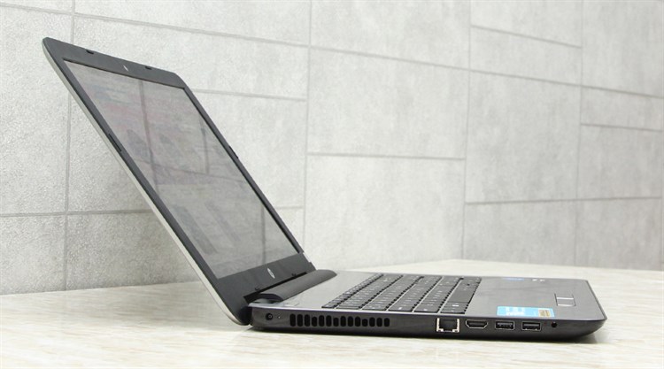 Laptop HP 15 ac174TX i5 5200U/4GB/500GB/VGA2GB/Win10