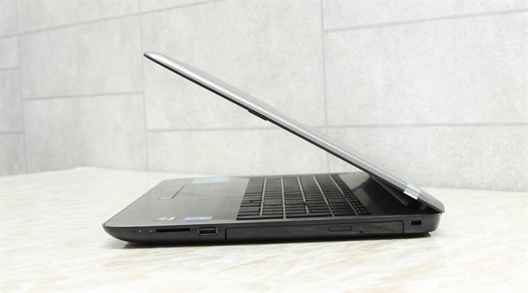 Laptop HP 15 ac174TX i5 5200U/4GB/500GB/VGA2GB/Win10