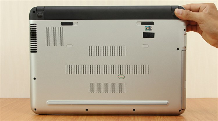 Laptop HP Pavilion 14 ab133TU i5 5200U/4GB/500GB/Win10