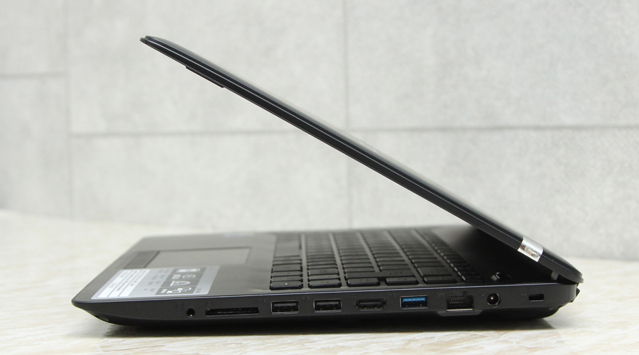 <p>Acer Aspire Z1402 trang bị đầy đủ c&aacute;c cổng kết nối th&ocirc;ng dụng gi&uacute;p cho bạn dễ d&agrave;ng sử dụng với c&aacute;c thiết bị kh&aacute;c, ph&ugrave; hợp cho người d&ugrave;ng l&agrave; văn ph&ograve;ng.&nbsp;</p>