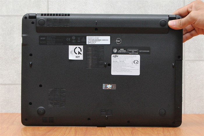 Laptop Acer Aspire Z1402 52KX i5 5200U/4GB/500GB/Win10