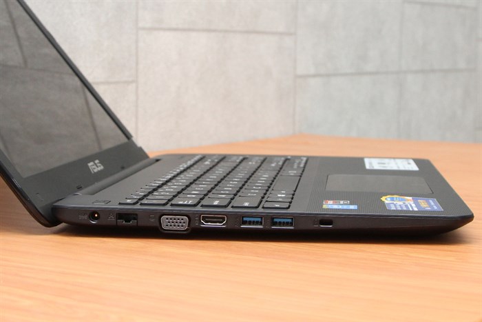 Laptop Asus X554LP i5 4210U/4GB/500GB/1GB M230/Win8.1 Màu Đen