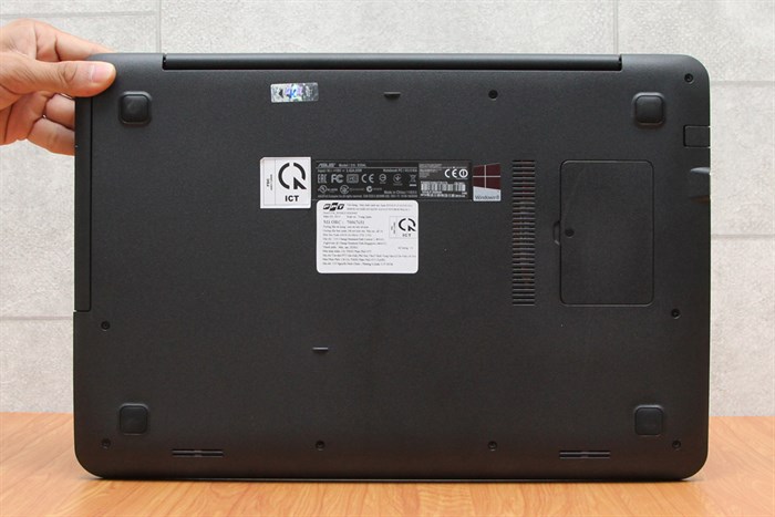 Laptop Asus X554LP i5 4210U/4GB/500GB/1GB M230/Win8.1 Màu Đen