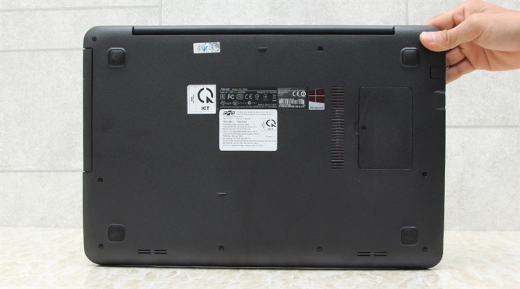 Laptop Asus X554LP i5 4210U/4GB/500GB/1GB M230/Win8.1