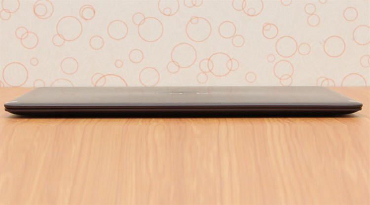 Laptop Asus Zenbook UX305FA M 5Y10/8GB/128GB/Win10 Màu Đen