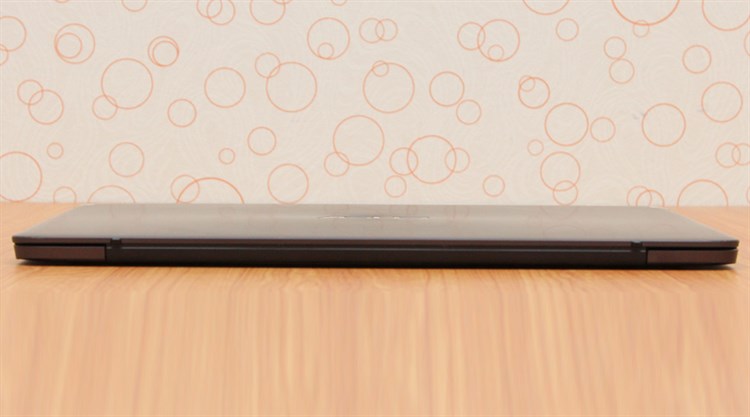 Laptop Asus Zenbook UX305FA M 5Y10/8GB/128GB/Win10 Màu Đen